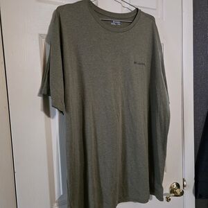 Columbia Olive Green Short Sleeve Crew Neck Tee